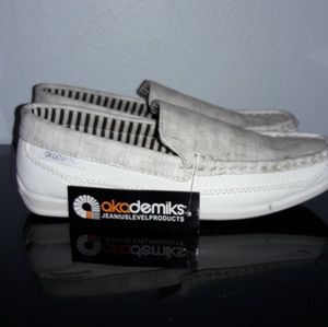 Boys Boat Shoes Size 2.5